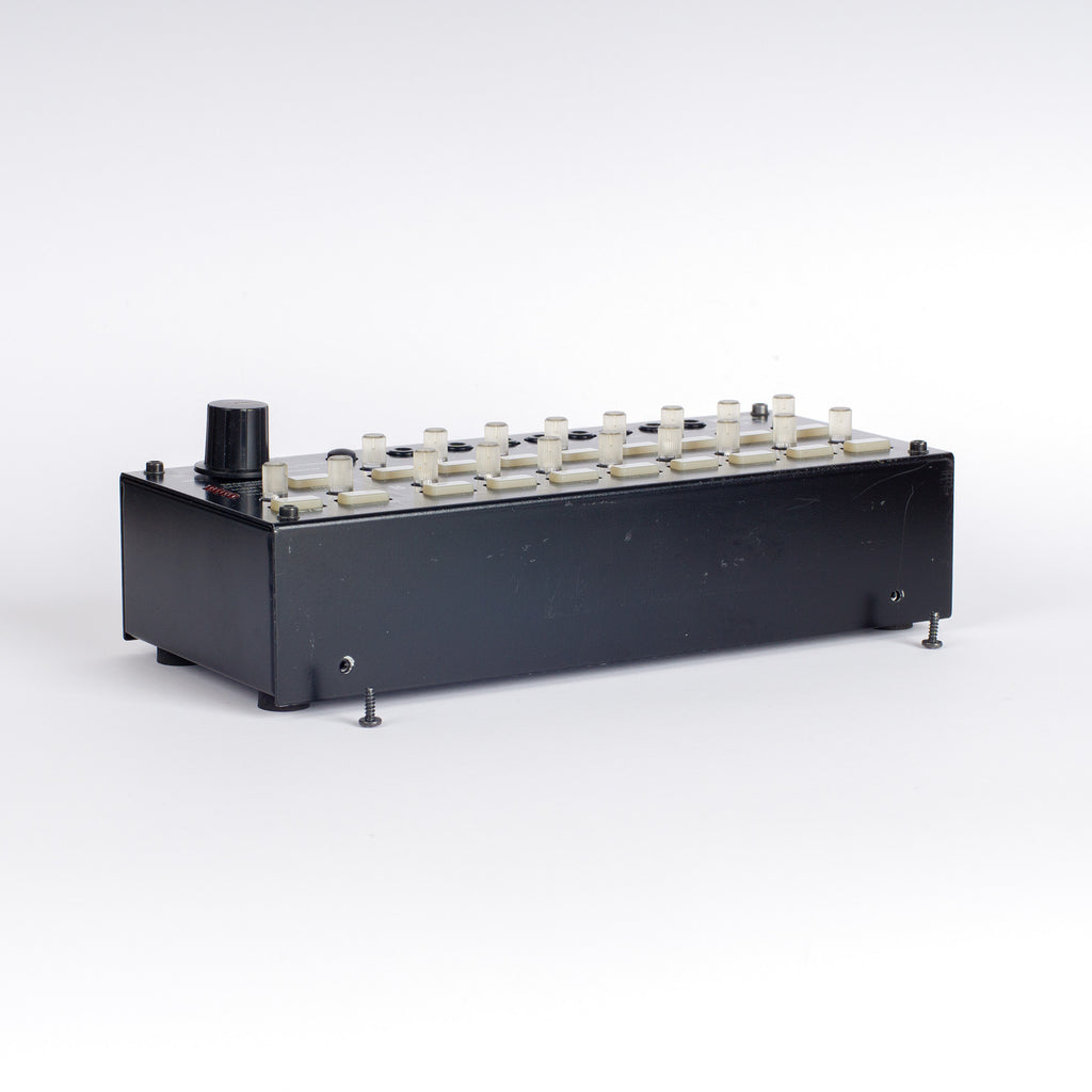 Behringer Eurorack Stand 3-Tier Extension - KORG SQ-1- BT3SQ - Black