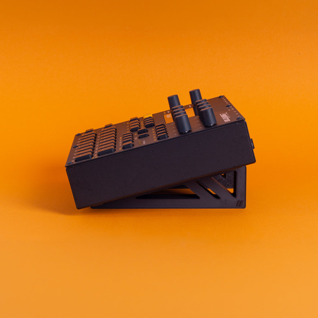 Elektron Digitakt Stand – 15° – Black