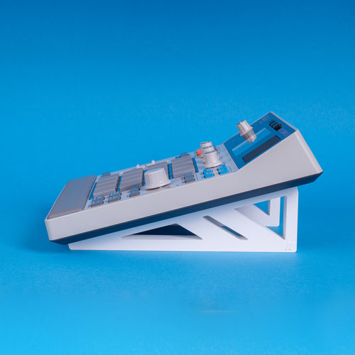 Akai MPC Sample Stand – 15° – White